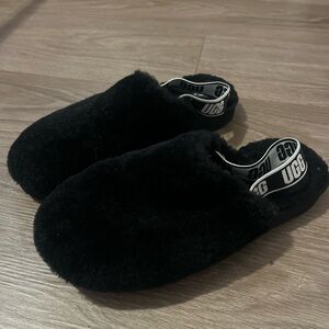 UGG  Black Fuzzy Slippers